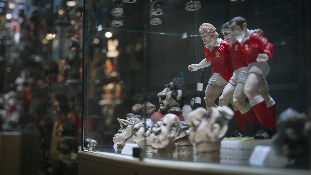 The picture shows some miscellaneous pieces in our museum.