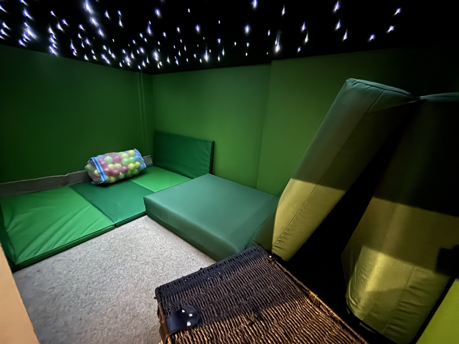 This is the bottom pod when set out as a calming sensory space / play den - all ages have been in this pod from 2 year olds up to 84 year old nans.