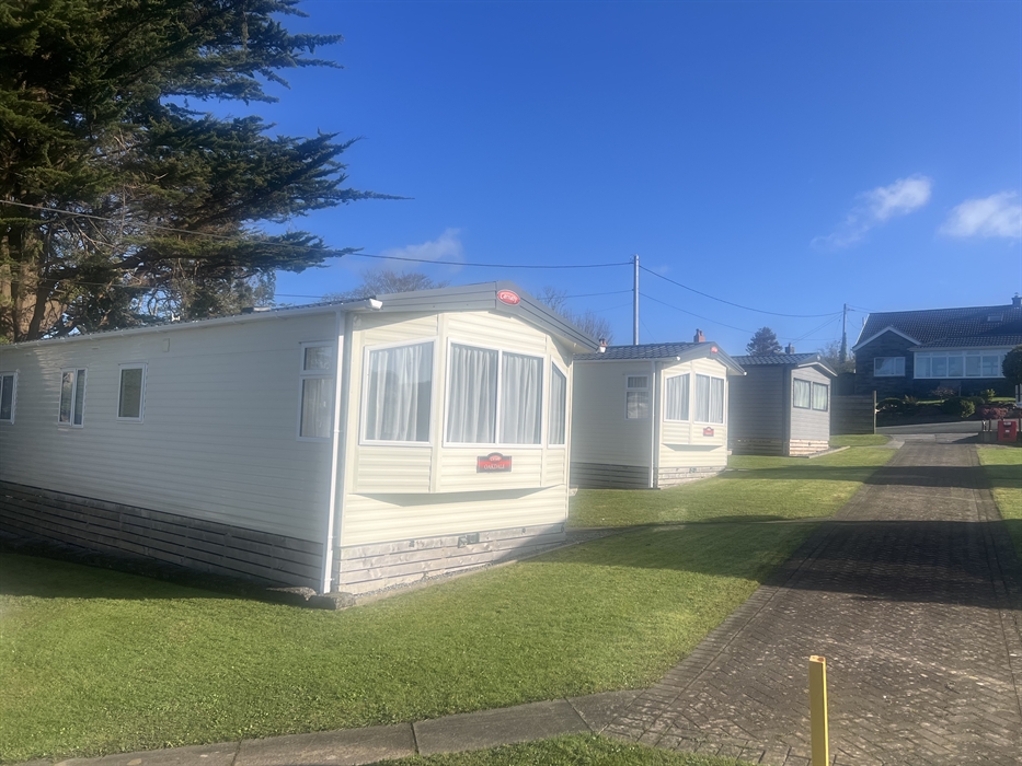 Rio Gold & Carnaby 3 Bed Vans