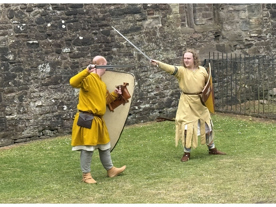 Angevins reenactment group, festival participants