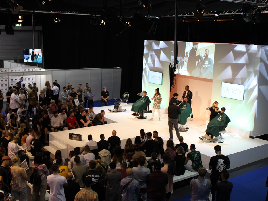 An image of a seminar stage at a trade industry show designed built and delivered by Production 78