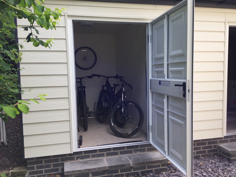 Lockable steel door store for bikes golf clubs at Tintern Abbey Cottage