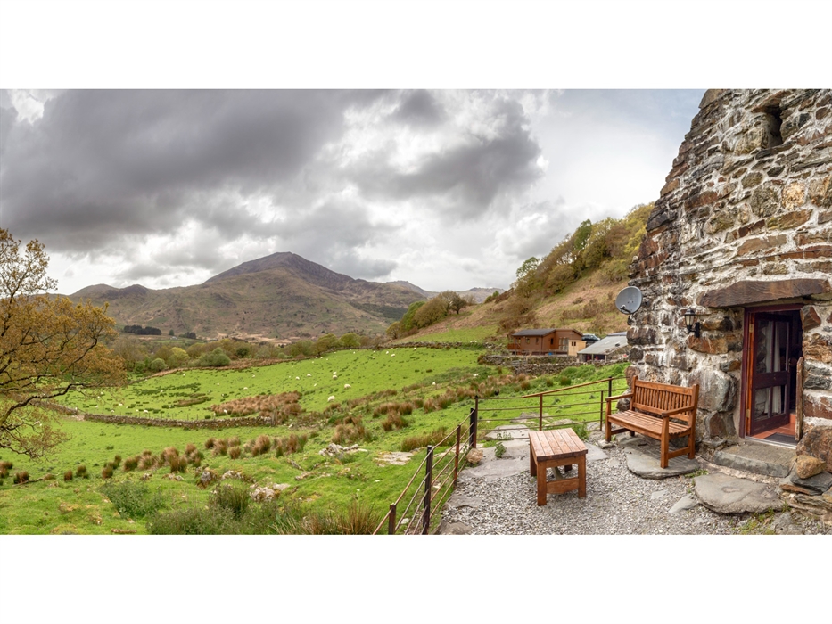 Ty Hebog cottage patio with Moel Hebog view