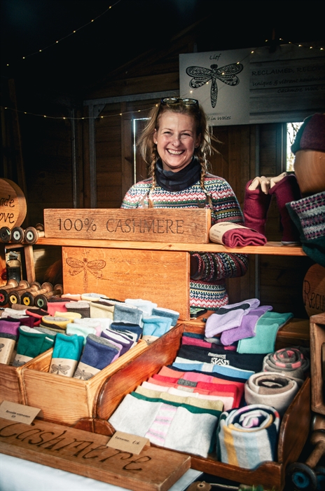 stall holder