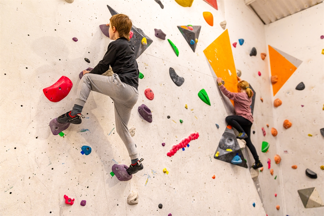 Low-level Bouldering