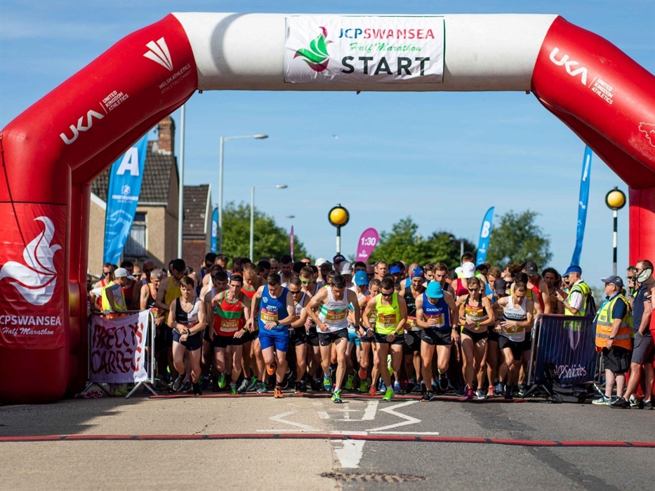 Swansea Half Marathon Start