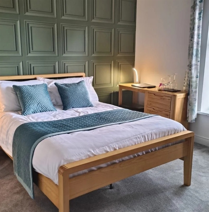 5 elegant en-suite double rooms to allow customers visiting Usk to take their stay to the next level.